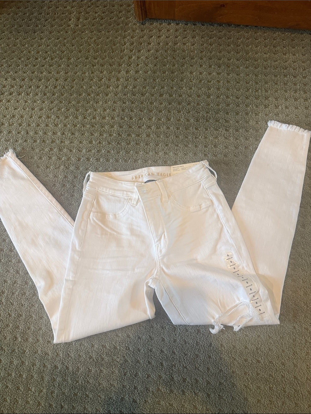 American Eagle Outfitters White Skinny Distressed Jeans - Picture 2 of 5